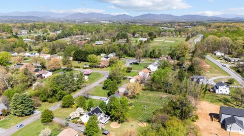 Tiny photo for 111 Omni Place, Forest, VA 24551 (MLS # 365593)