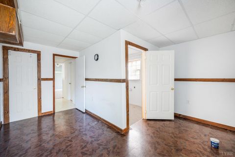 Tiny photo for 111 Omni Place, Forest, VA 24551 (MLS # 365593)