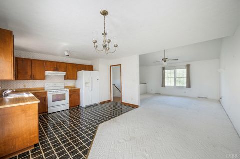 Tiny photo for 111 Omni Place, Forest, VA 24551 (MLS # 365593)