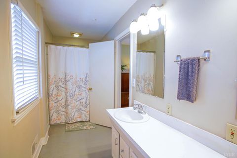 Tiny photo for 3906 Royal Boulevard, Lynchburg, VA 24503 (MLS # 364592)