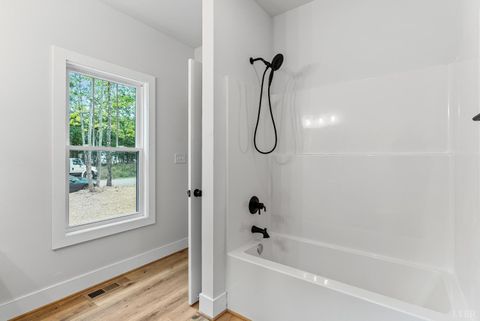 Tiny photo for 594 Community Road, Dillwyn, VA 23936 (MLS # 365898)