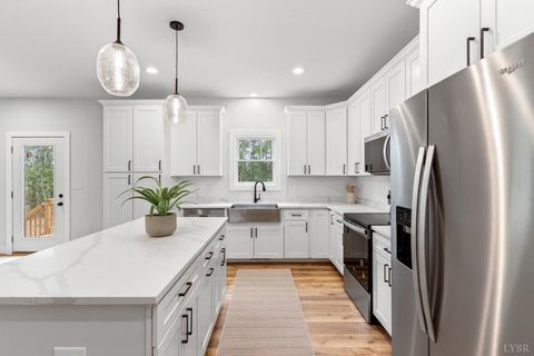 Tiny photo for 594 Community Road, Dillwyn, VA 23936 (MLS # 365898)
