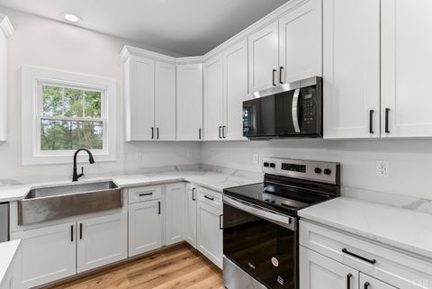 Tiny photo for 594 Community Road, Dillwyn, VA 23936 (MLS # 365898)