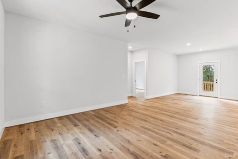 Tiny photo for 594 Community Road, Dillwyn, VA 23936 (MLS # 365898)