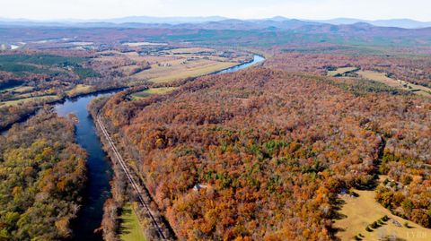 Tiny photo for 125 River Breeze Court, Howardsville, VA 24562 (MLS # 362989)