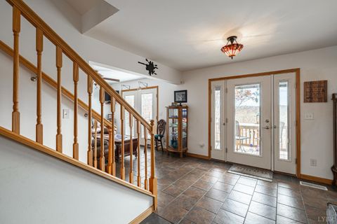 Tiny photo for 125 River Breeze Court, Howardsville, VA 24562 (MLS # 362989)