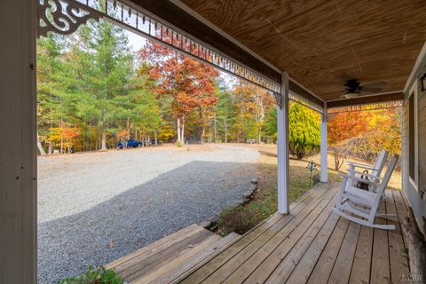 Tiny photo for 125 River Breeze Court, Howardsville, VA 24562 (MLS # 362989)