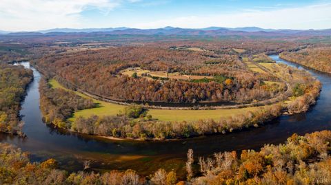 Tiny photo for 125 River Breeze Court, Howardsville, VA 24562 (MLS # 362989)