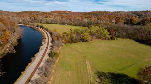 Tiny photo for 125 River Breeze Court, Howardsville, VA 24562 (MLS # 362989)