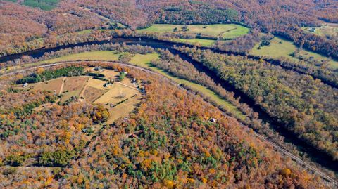 Tiny photo for 125 River Breeze Court, Howardsville, VA 24562 (MLS # 362989)