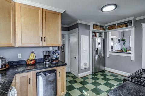 Tiny photo for 414 Norfolk Avenue, Lynchburg, VA 24503 (MLS # 363970)