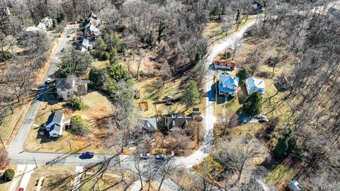 Tiny photo for 414 Norfolk Avenue, Lynchburg, VA 24503 (MLS # 363970)