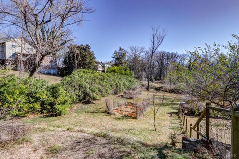 Tiny photo for 414 Norfolk Avenue, Lynchburg, VA 24503 (MLS # 363970)