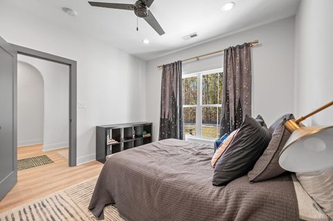 Tiny photo for 200 Overstreet Lane, Lynchburg, VA 24503 (MLS # 362874)