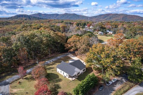 Tiny photo for 200 Overstreet Lane, Lynchburg, VA 24503 (MLS # 362874)