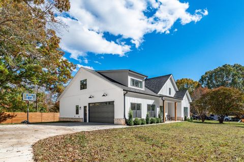 Tiny photo for 200 Overstreet Lane, Lynchburg, VA 24503 (MLS # 362874)