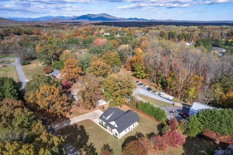 Tiny photo for 200 Overstreet Lane, Lynchburg, VA 24503 (MLS # 362874)