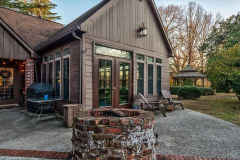 Tiny photo for 1670 Church Street St, Appomattox, VA 24522 (MLS # 356890)