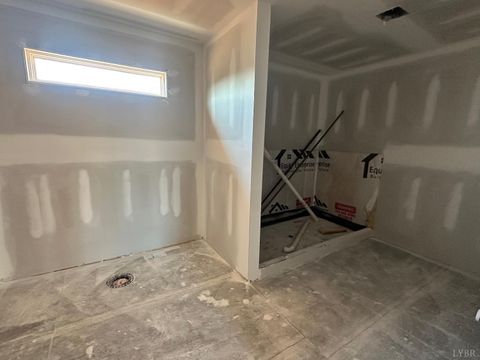 Tiny photo for 11286 Leesville Road, Evington, VA 24550 (MLS # 363086)