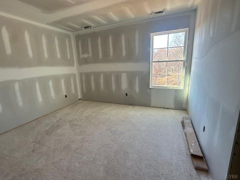 Tiny photo for 11286 Leesville Road, Evington, VA 24550 (MLS # 363086)