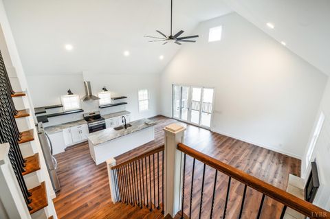 Tiny photo for 11286 Leesville Road, Evington, VA 24550 (MLS # 363086)