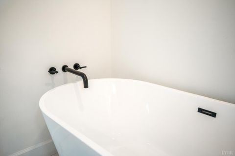 Tiny photo for 11286 Leesville Road, Evington, VA 24550 (MLS # 363086)