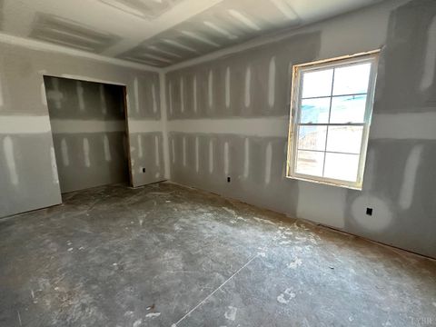 Tiny photo for 11286 Leesville Road, Evington, VA 24550 (MLS # 363086)