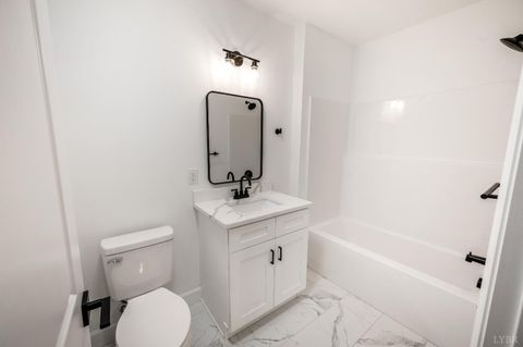 Tiny photo for 11286 Leesville Road, Evington, VA 24550 (MLS # 363086)