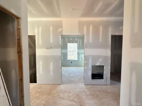 Tiny photo for 11286 Leesville Road, Evington, VA 24550 (MLS # 363086)