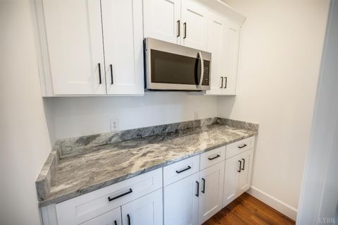 Tiny photo for 11286 Leesville Road, Evington, VA 24550 (MLS # 363086)