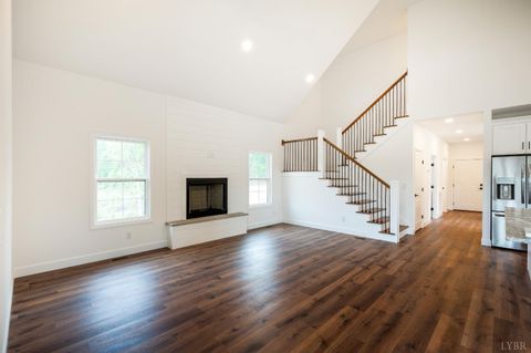 Tiny photo for 11286 Leesville Road, Evington, VA 24550 (MLS # 363086)