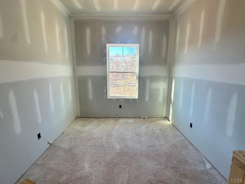 Tiny photo for 11286 Leesville Road, Evington, VA 24550 (MLS # 363086)