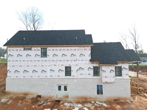 Tiny photo for 11286 Leesville Road, Evington, VA 24550 (MLS # 363086)