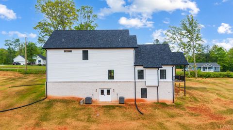 Tiny photo for 11286 Leesville Road, Evington, VA 24550 (MLS # 363086)