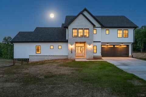 Tiny photo for 11286 Leesville Road, Evington, VA 24550 (MLS # 363086)