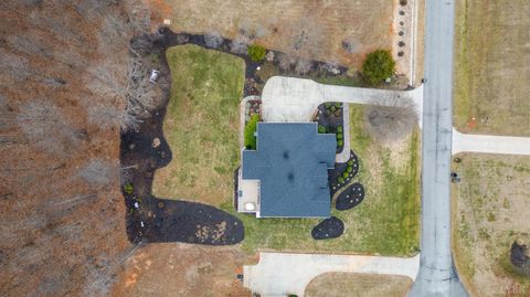 Tiny photo for 1285 Ashburn Drive, Forest, VA 24551 (MLS # 363825)