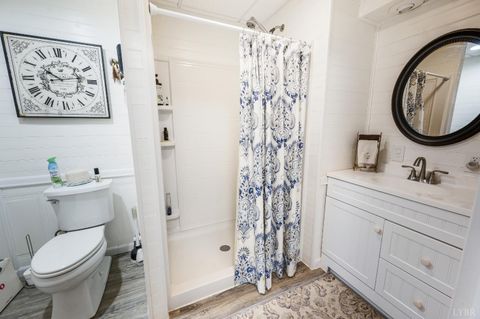 Tiny photo for 1285 Ashburn Drive, Forest, VA 24551 (MLS # 363825)