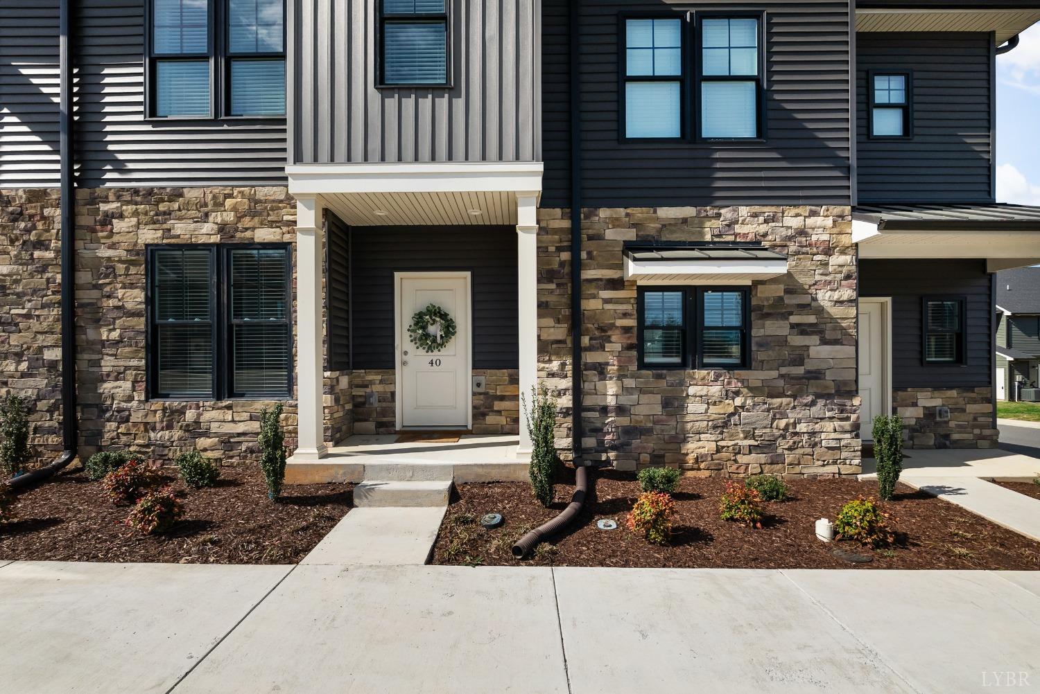 40 English Commons Drive, Lynchburg, Virginia image 2