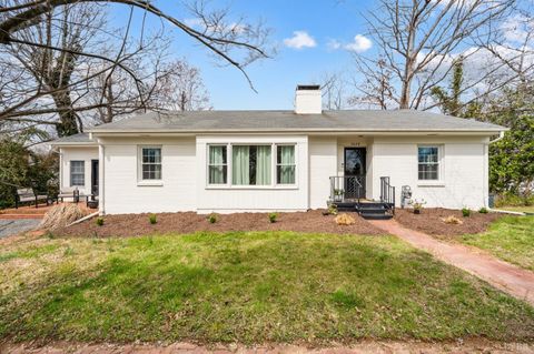 Photo of 3620 E Woodside Avenue, Lynchburg, VA 24503 (MLS # 365236)