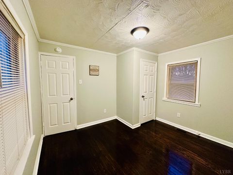 Tiny photo for 1711 TEXAS AVENUE Ave, Lynchburg, VA 24501 (MLS # 364088)