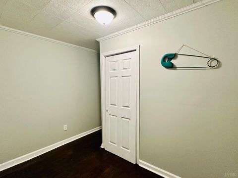 Tiny photo for 1711 TEXAS AVENUE Ave, Lynchburg, VA 24501 (MLS # 364088)