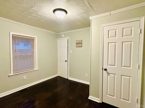 Tiny photo for 1711 TEXAS AVENUE Ave, Lynchburg, VA 24501 (MLS # 364088)