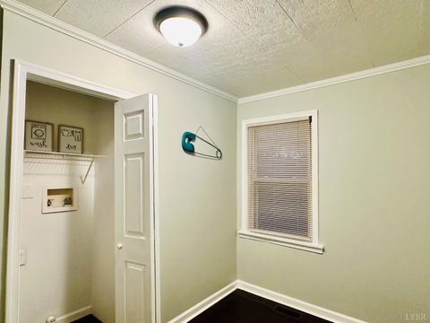 Tiny photo for 1711 TEXAS AVENUE Ave, Lynchburg, VA 24501 (MLS # 364088)