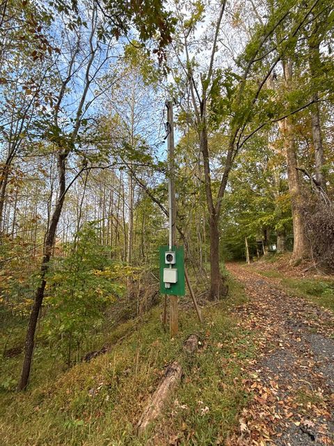 Tiny photo for 195 Ramey Hodge Drive, Martinsville, VA 24112 (MLS # 362802)