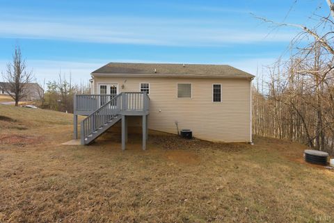 Tiny photo for 119 oakview Drive, Monroe, VA 24574 (MLS # 364156)