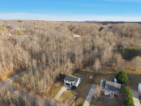 Tiny photo for 119 oakview Drive, Monroe, VA 24574 (MLS # 364156)