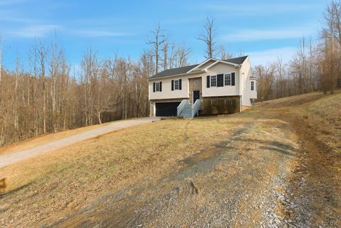 Tiny photo for 119 oakview Drive, Monroe, VA 24574 (MLS # 364156)