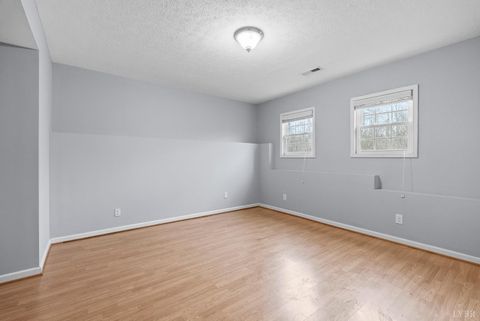 Tiny photo for 119 oakview Drive, Monroe, VA 24574 (MLS # 364156)