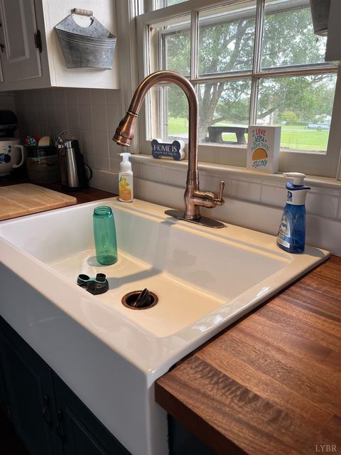 Tiny photo for 2229 Cedar Gate Rd Rd, Madison Heights, VA 24572 (MLS # 363688)