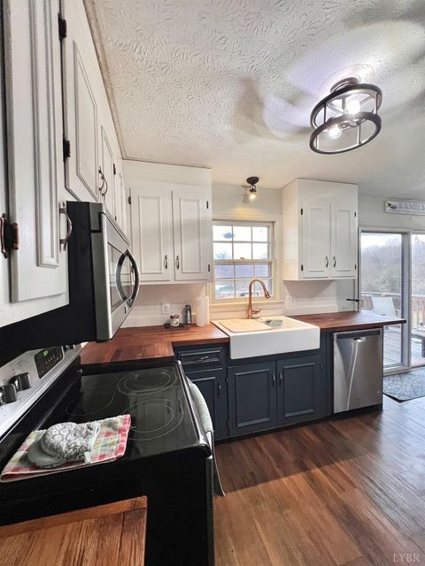 Tiny photo for 2229 Cedar Gate Rd Rd, Madison Heights, VA 24572 (MLS # 363688)